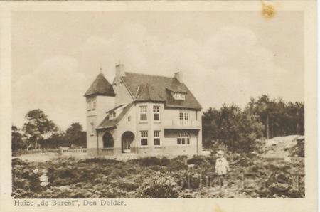 Paltzw-1929-001.jpg - Aan de Paltzerweg 24 (152) werd in 1928 huize De Burcht gebouwd. Op het torentje van het pand stond tot 1929 met grote letters Te Koop. 